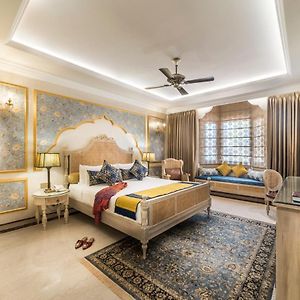 Royal Palace Room